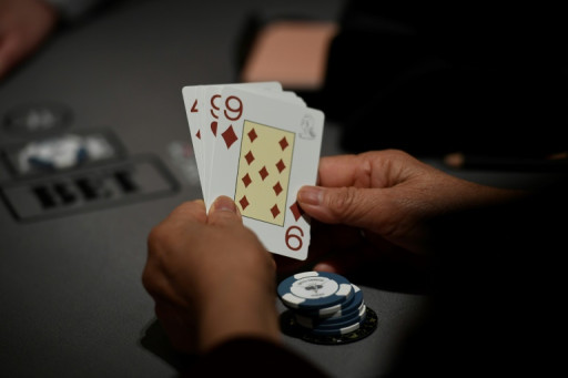 "Les jeux sont faits!": Au Club Barrière, des joueurs heureux de retrouver "l'adrénaline du jeu"