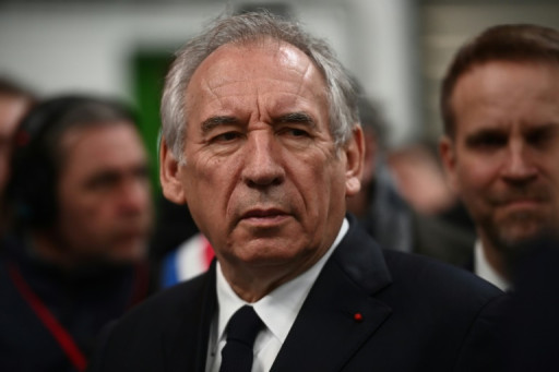 Retraites: en plein "conclave" des partenaires sociaux, Bayrou ferme la porte aux 62 ans