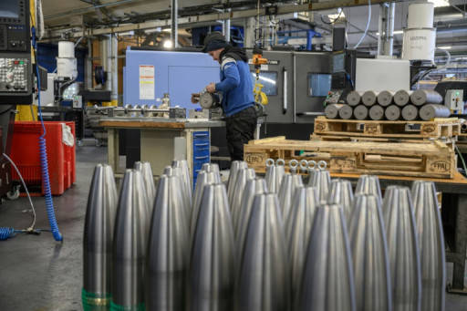 L'investissement dans la défense, "nerf de la paix", au coeur d'une réunion à Bercy