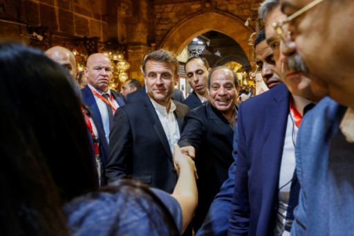 Au Caire, Macron rejette tout "déplacement" des habitants de Gaza et tout rôle futur du Hamas