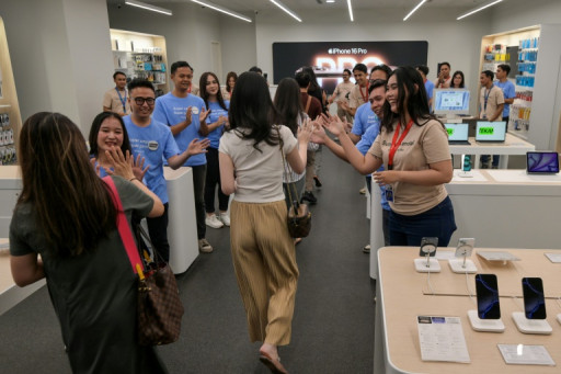 Indonésie: l'iPhone 16 enfin en vente après des mois d'interdiction
