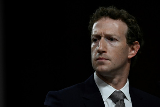 Instagram et WhatsApp n'auraient pas si bien réussi sans Facebook, plaide Zuckerberg au procès Meta