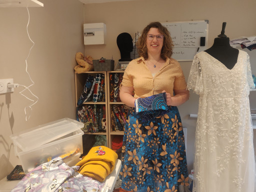 La Fabrique haute en couleur mise sur le sur-mesure et le wax