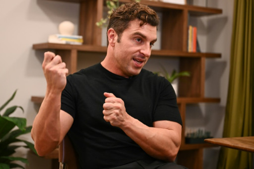Le patron d'Airbnb en quête de "nouveauté" et de "fraîcheur"