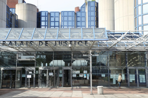 Un tatoueur jugé pour viols et agressions sexuelles en série de clientes