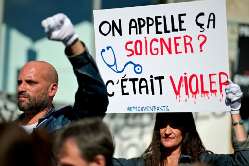 Au procès Le Scouarnec, les "conséquences gigantesques" des "loupés" des instances médicales