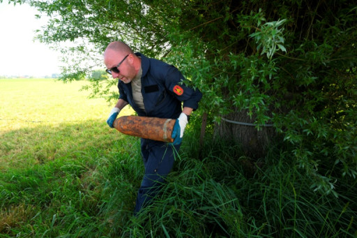 Obus, grenade, mortier: les traces de la Grande guerre omniprésentes dans la campagne belge