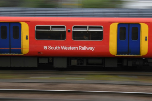 Royaume-Uni: la South Western Railway devient la première compagnie ferroviaire renationalisée