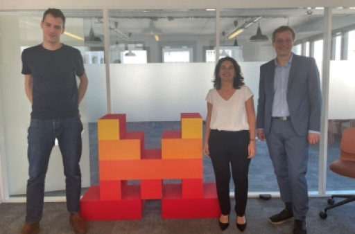 Neoma Business School noue un partenariat inédit avec Mistral AI