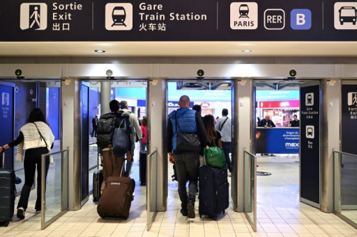 Préavis de grève de contrôleurs aériens français juste avant les vacances d'été