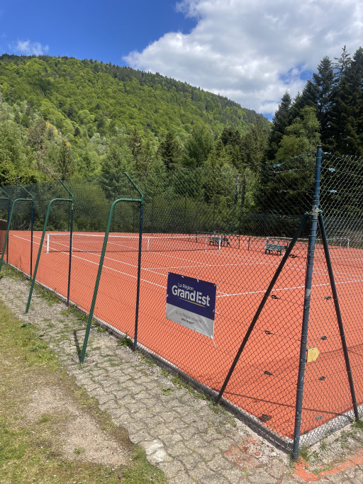 Les courts de tennis complètement rénovés à La Vertbruche