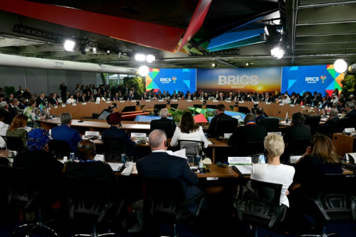 Droits de douane: les Brics ne cherchent pas la confrontation, selon Pékin