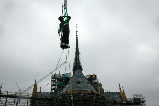Notre-Dame de Paris a retrouvé toutes les statues ornant la base de sa flèche