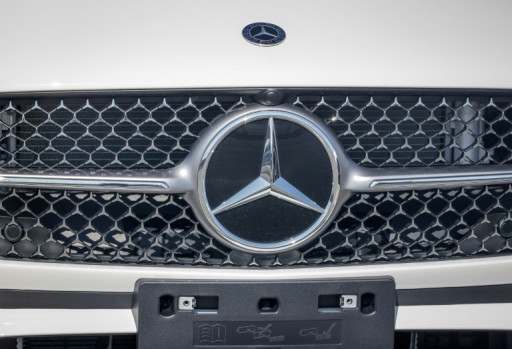 Mercedes-Benz abaisse ses objectifs annuels du fait des droits de douane américains