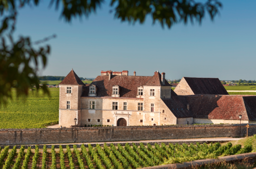 La restauration du Château du Clos de Vougeot soutenue par le groupe Atland