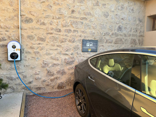 Recharge + enrichit son offre pour la recharge de véhicules électriques