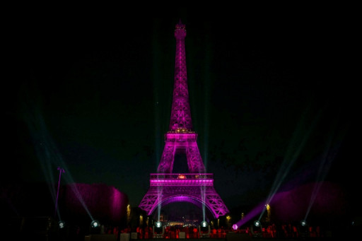 Octobre rose: les cancers du sein liés au travail, un angle mort de la prévention en France