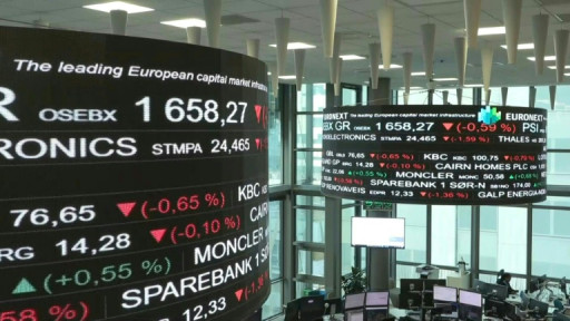 La Bourse de Paris toujours dans le rouge après la démission de Lecornu