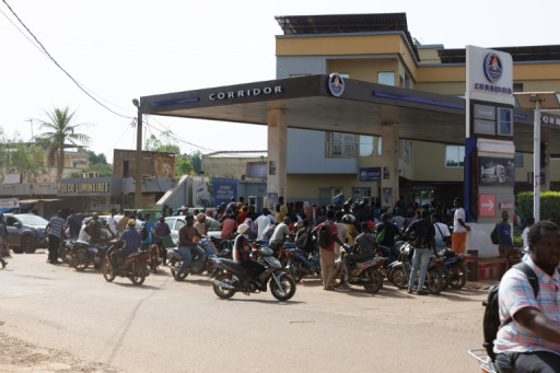 Pénurie de carburant au Mali après un mois de blocus jihadiste