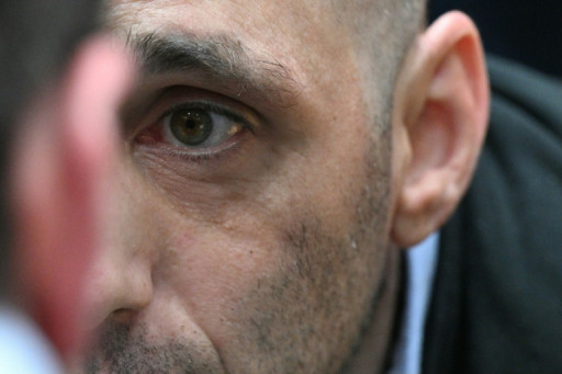 Cédric Jubillar dit "n'avoir jamais levé la main" sur son épouse, qu'il aimera "toujours"