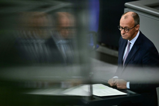 Marchés financiers: Merz appelle à la création d'une Bourse européenne