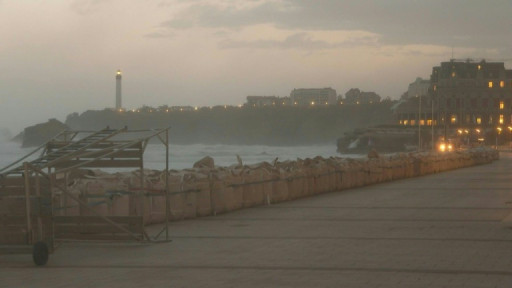La tempête Benjamin balaie la France, quelques blessés légers