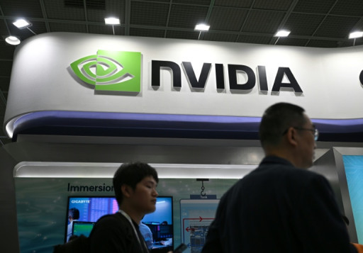 Nvidia dépasse les 5.000 milliards de dollars de capitalisation boursière, une première