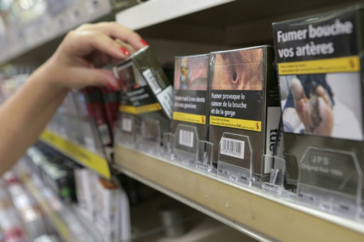 Tabac: un buraliste sur trois vend encore aux mineurs, selon une association antitabac