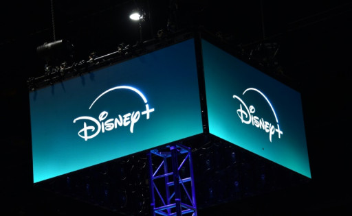 Disney déçoit côté cinéma et télévision, le titre souffre