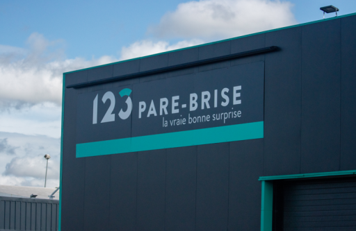 123 Pare-Brise élue Meilleure enseigne de réparation de vitrage automobile pour la troisième année consécutive