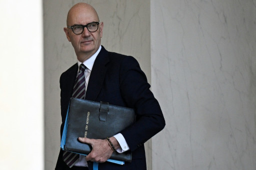 Pas question de toucher au fonctionnement du livret A, assure Roland Lescure