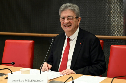 LFI "n'acceptera jamais l'entrisme religieux", assure Mélenchon devant la commission d'enquête