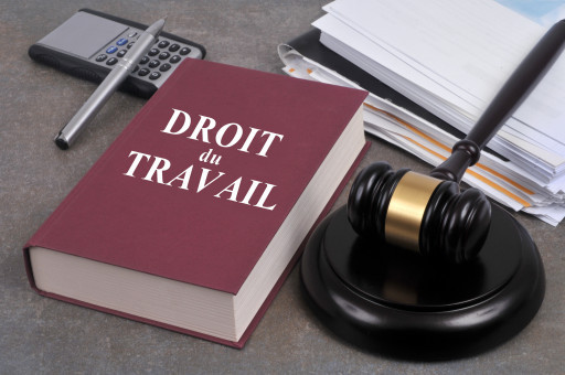 Du côté des tribunaux : motifs de licenciement, contrats de travail