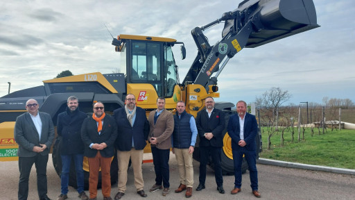 Le Groupe Roger Martin réceptionne la première chargeuse Volvo L120 Electric en France