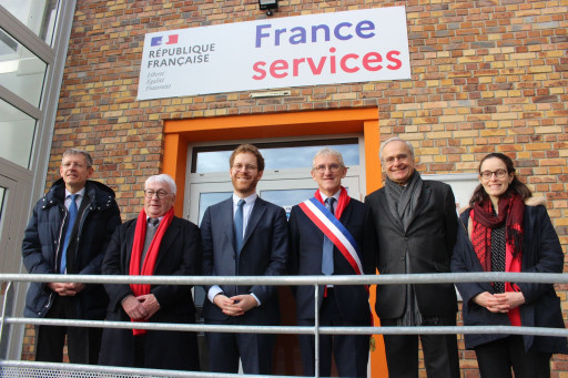 Le ministre de la Fonction publique admiratif des initiatives France Services de la Somme