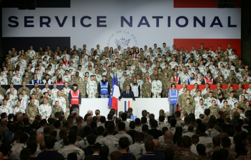 Lancement de la campagne de recrutement du nouveau "service national" voulu par Macron