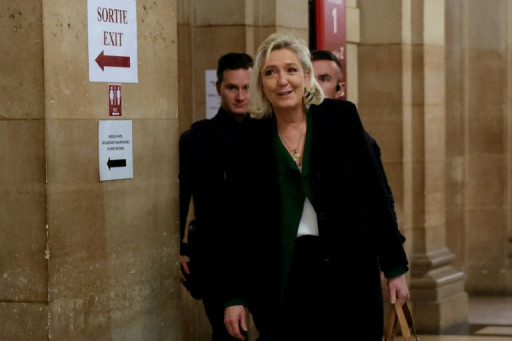 Procès RN: les espoirs d'une première victoire procédurale pour Marine Le Pen