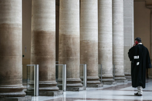 Un "hypnothérapeute" condamné à 20 ans de réclusion pour les viols de quatorze femmes qu'il avait droguées