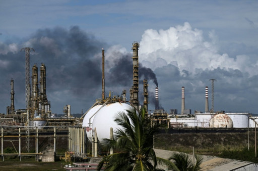 Le Venezuela va ouvrir l'exploitation pétrolière au privé sur fond de réchauffement des relations avec Washington