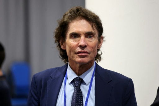 Propos sur les "rafles": ciblé par des tweets "abjects", Arno Klarsfeld porte plainte pour "incitation à la haine"