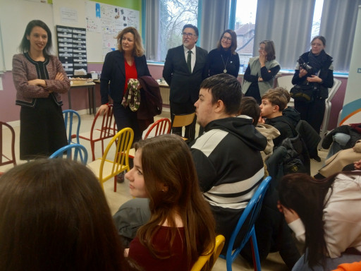 Mini-entreprise mais grande réussite au collège Marie-de-Luxembourg de La Fère