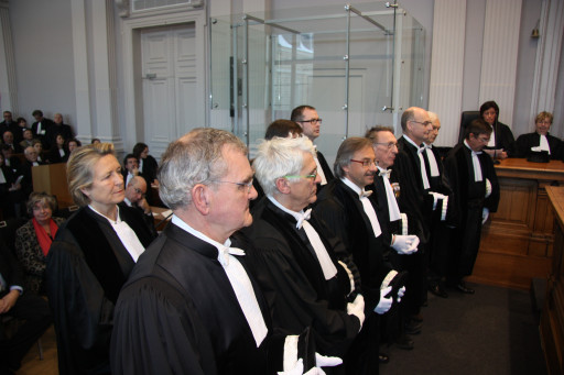 Un nouveau président et la fin de l'auto-saisine