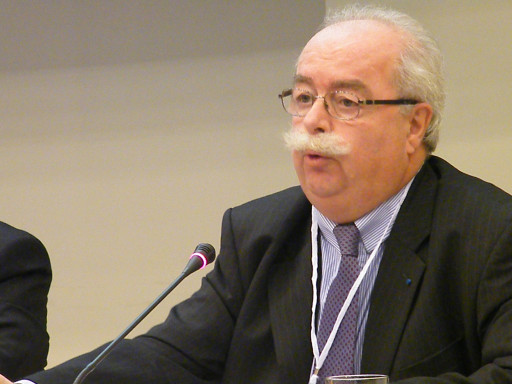 "La gratuité dans le monde du marché, c’est aussi du réalisme"