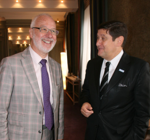 Les départements marquent leur territoire