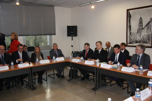 Migrants : à la recherche de solutions