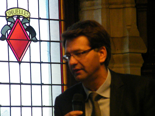 Le Pôle ne tourne pas...