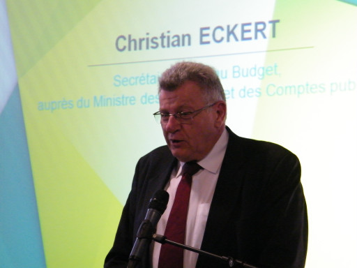 A Dunkerque, le secrétaire d'Etat au Budget Christian Eckert liquide la TVA