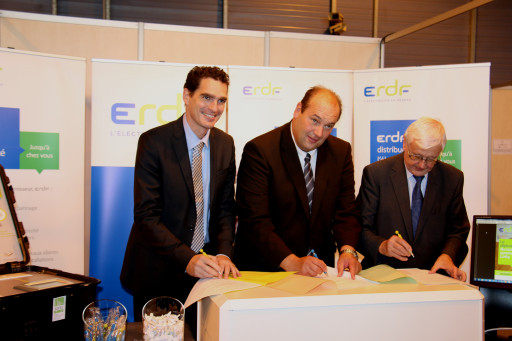 Une convention de partenariat tripartite