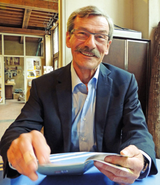 AVEC UN CYCLE ÉCLECTIQUE DE CONFÉRENCES