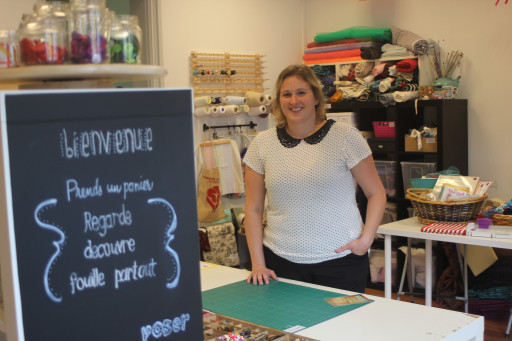 Une boutique d'articles d'occasion pour loisirs créatifs